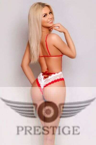 London blonde escort Ashley