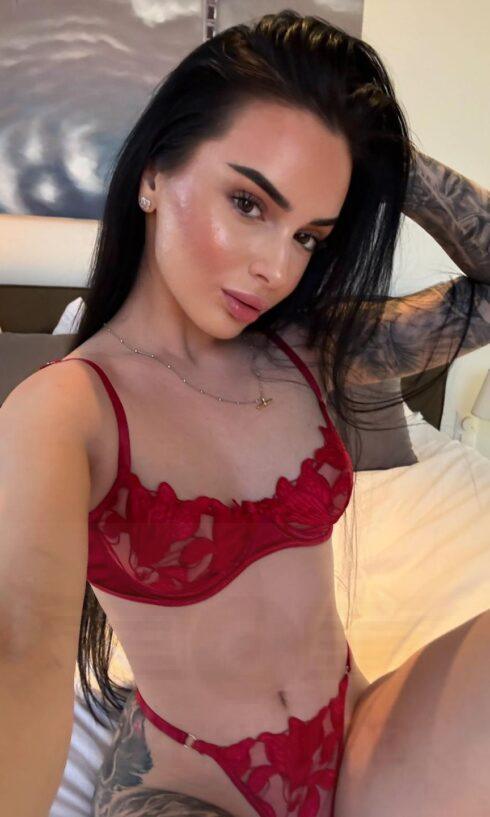Selfie of London Party Escort Cortney